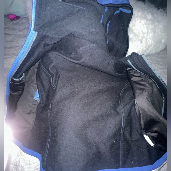 Women’s marmot jacket small - Picture 4 of 4